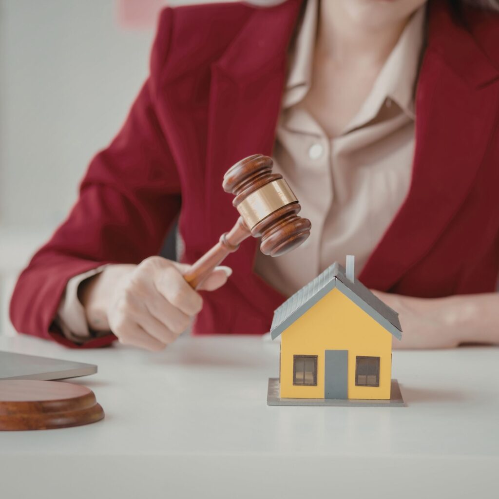 richiedi online visura ipotecaria, note ipotecarie, trascrizioni di atti, visure ventennali e tutti i documenti di conservatoria e registro immobiliare online ai prezzi più bassi ed economici