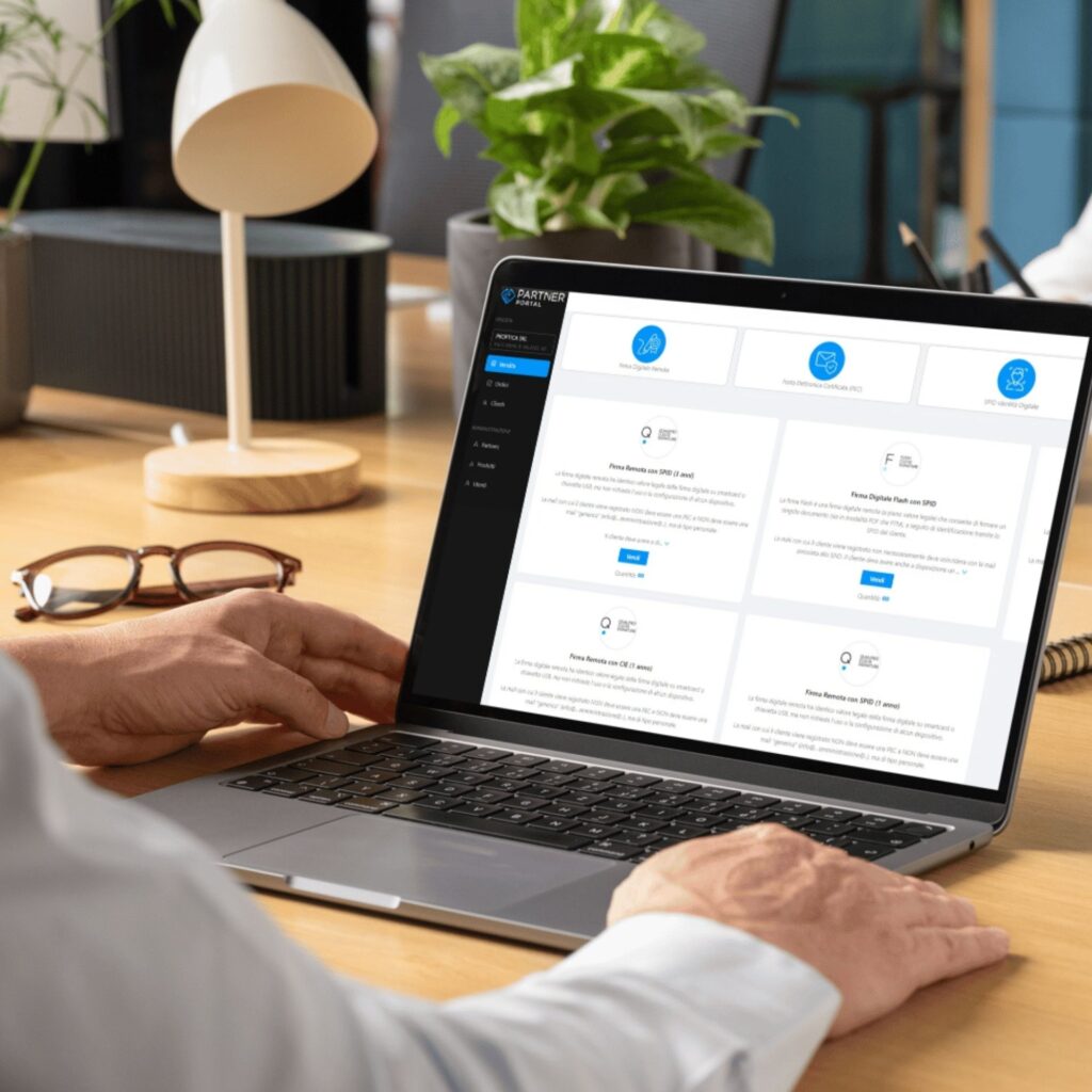 Strumenti digitali per Studi Professionali: Perché Commercialisti e Avvocati scelgono un pannello di rivendita centralizzato